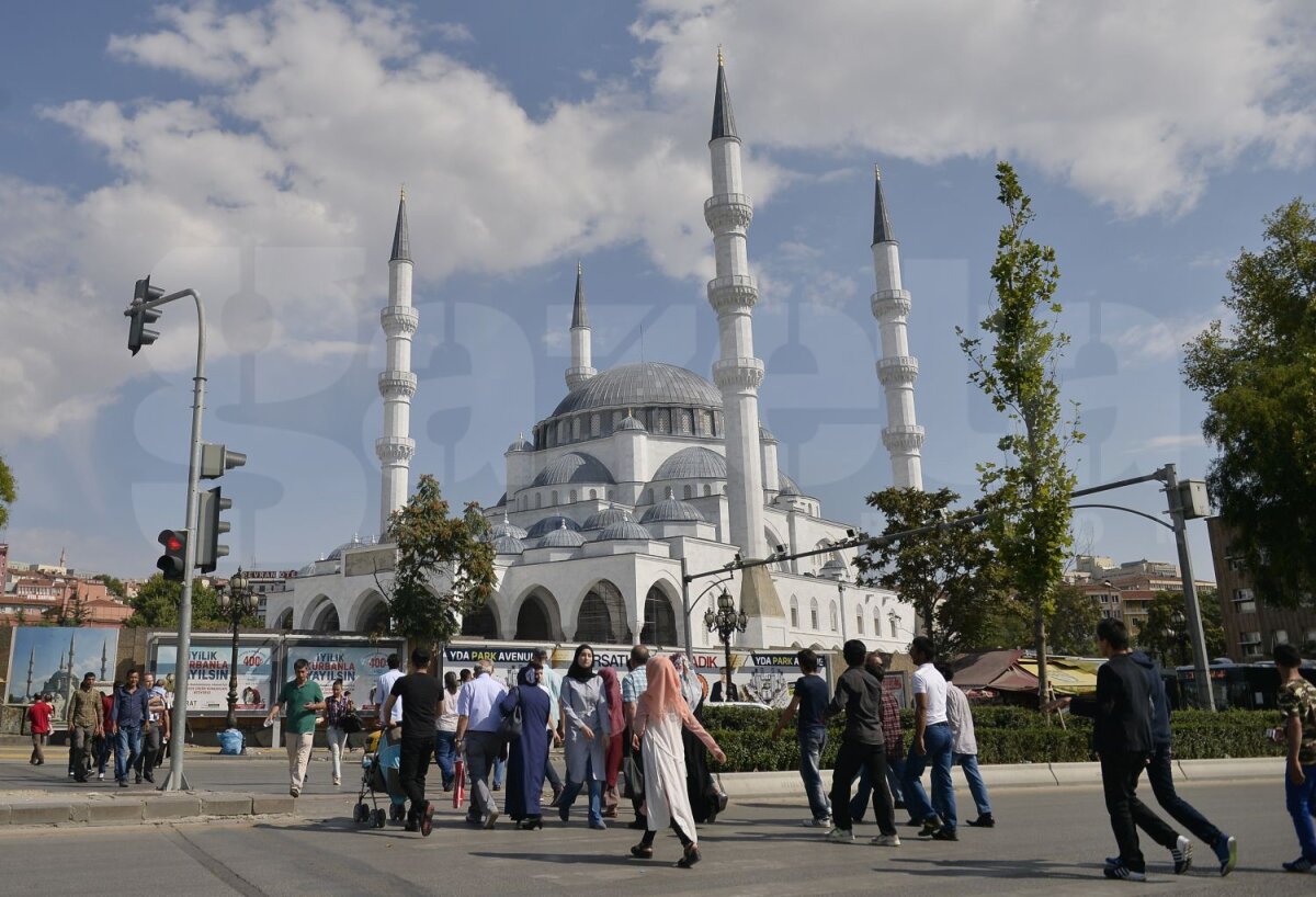 Corespondență din Ankara » Orașul viu și însângerat! ASTA e Ankara, orașul în care joacă Steaua cu Osmanlispor! "Praf, vibrație și istorie!" 