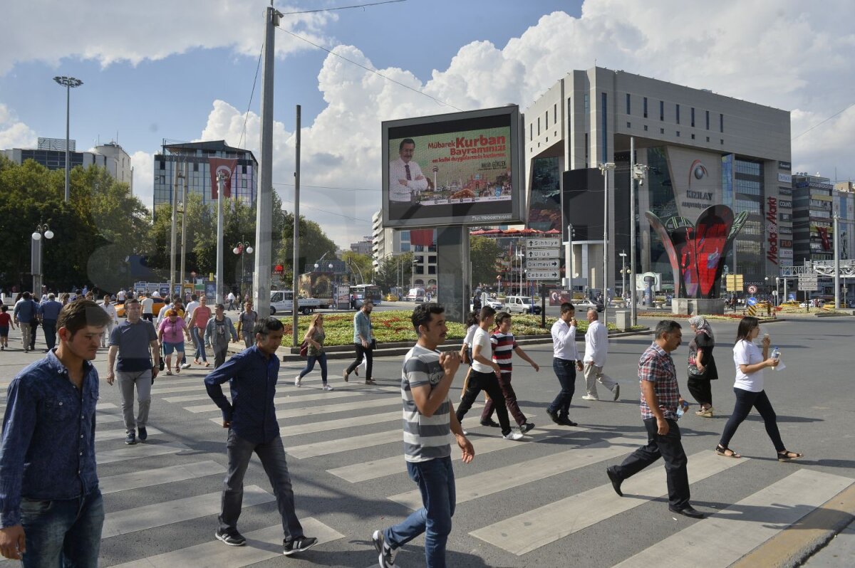 Corespondență din Ankara » Orașul viu și însângerat! ASTA e Ankara, orașul în care joacă Steaua cu Osmanlispor! "Praf, vibrație și istorie!" 