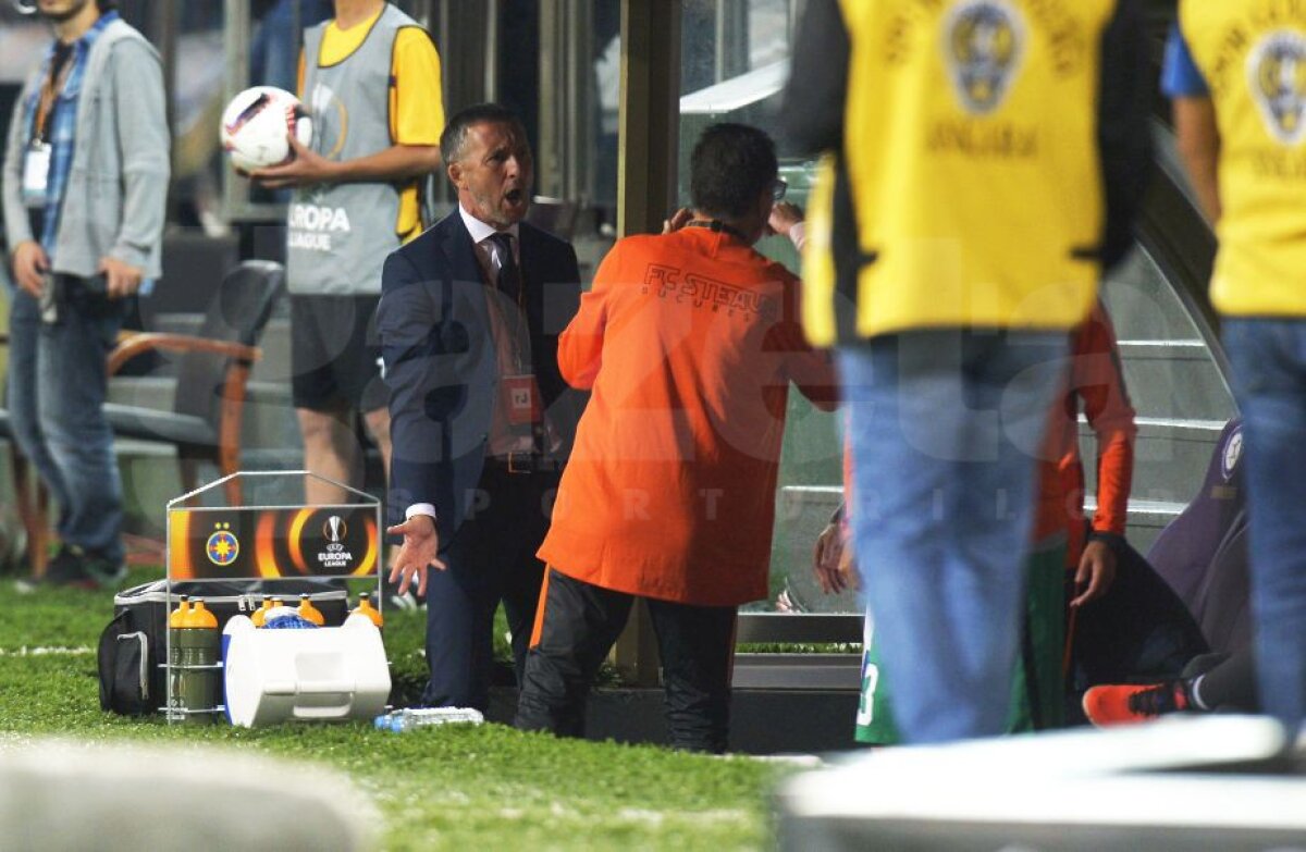 GALERIE FOTO MM, reacție nervoasă pe marginea terenului! Directorul sportiv al Stelei l-a luat tare pe Enache