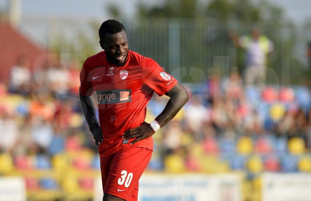 FOTO De la Steaua la Modelu » Gnohere a jucat pentru Dinamo II, în Liga a treia! Suporter-surpriză în tribune