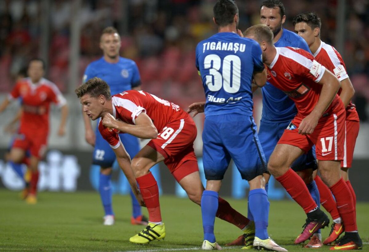  FOTO + VIDEO Sub semnul cifrei 3: Dinamo obține prima victorie după 3 etape, 3-1 cu CSM Poli Iași » Seară cu 3 premiere