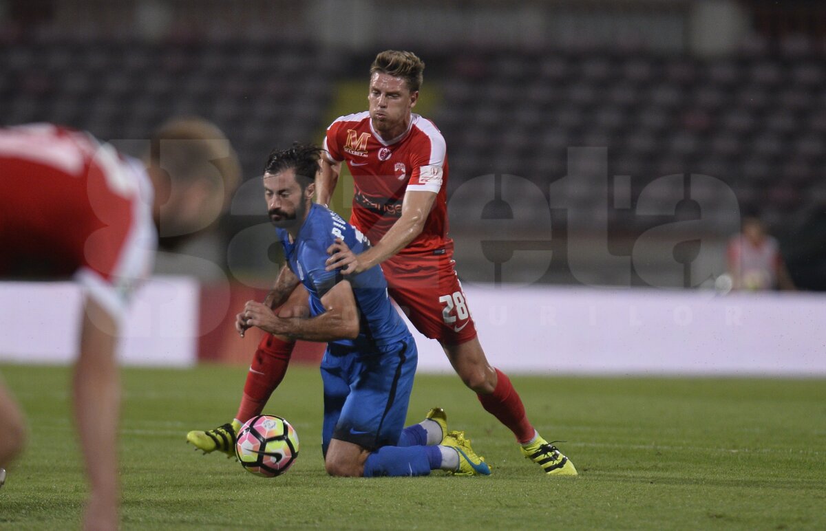  FOTO + VIDEO Sub semnul cifrei 3: Dinamo obține prima victorie după 3 etape, 3-1 cu CSM Poli Iași » Seară cu 3 premiere