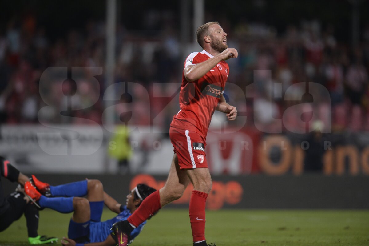  FOTO + VIDEO Sub semnul cifrei 3: Dinamo obține prima victorie după 3 etape, 3-1 cu CSM Poli Iași » Seară cu 3 premiere