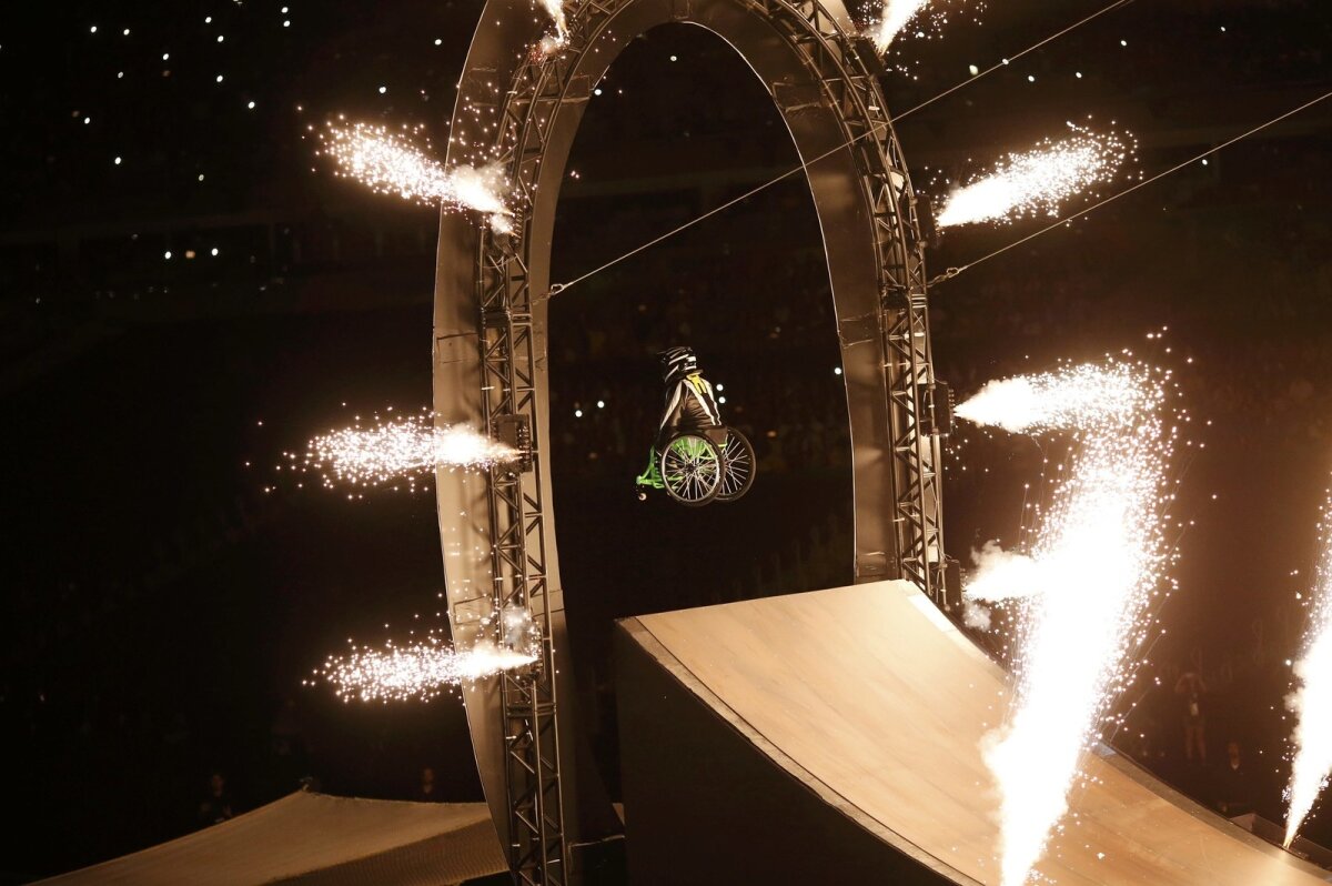 Galerie FOTO Voința e mai presus de suferință » 10 imagini memorabile de la Jocurile Paralimpice