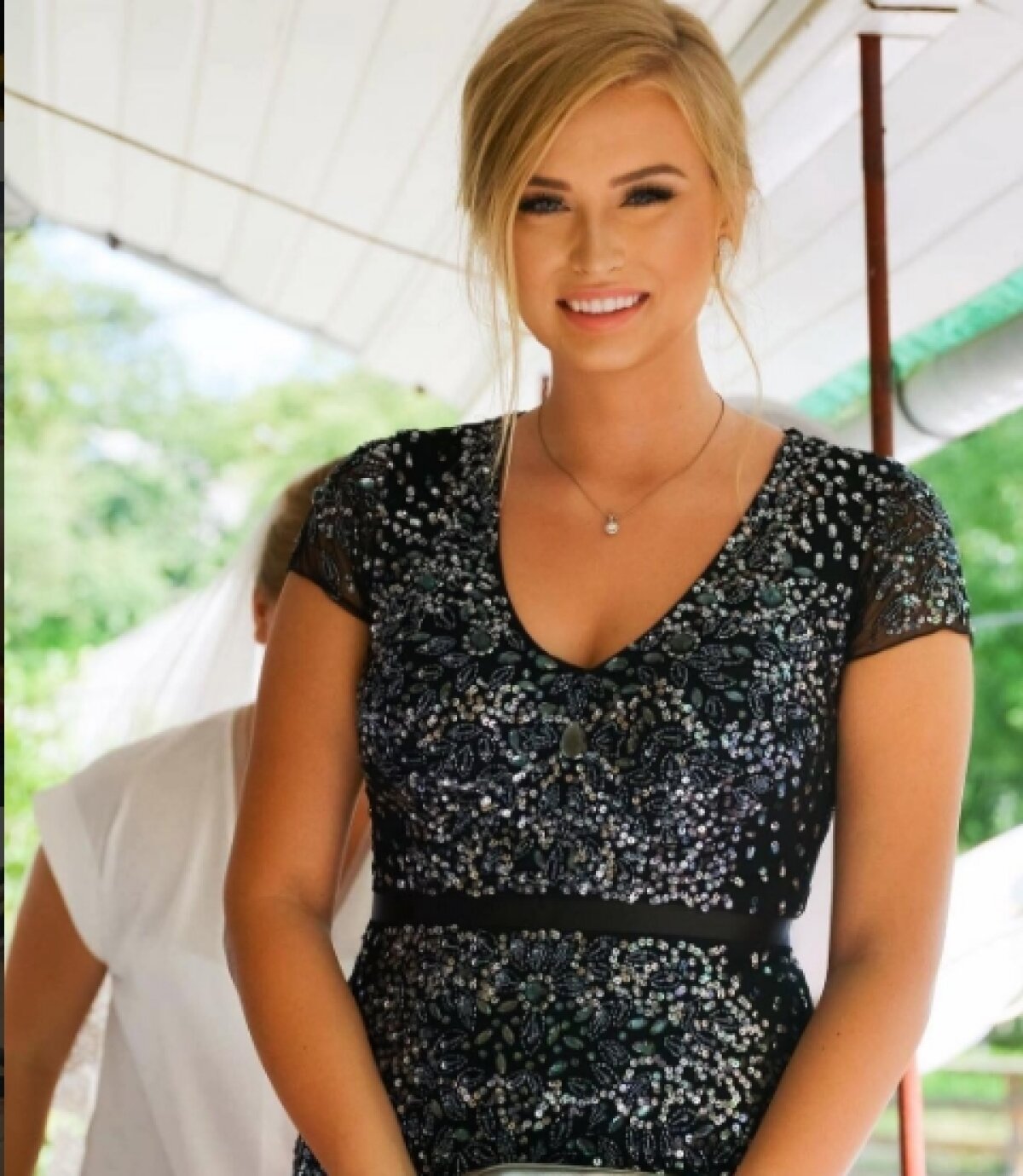 GALERIE FOTO A renunțat la fotbal pentru ea » Un fost jucător al lui Dinamo pleacă în SUA pentru viitoarea lui soție