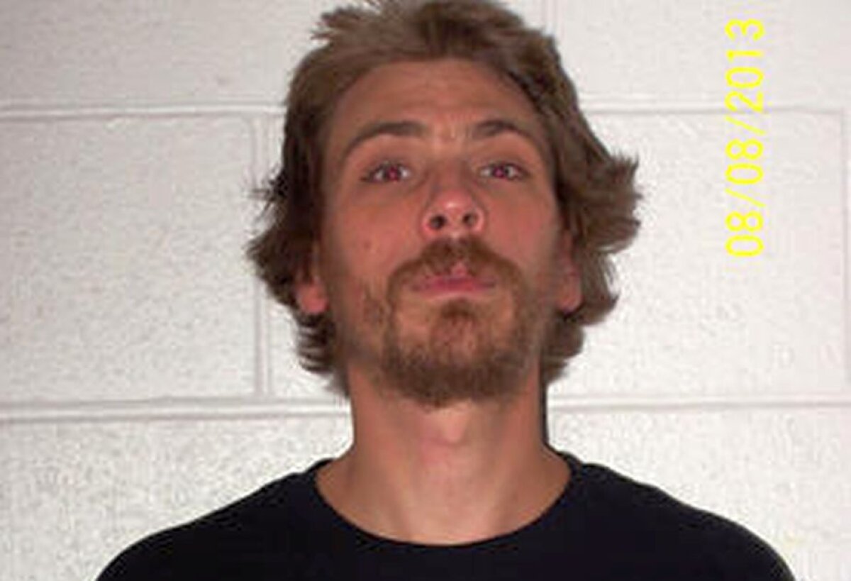 Un fost baschetbalist a fost arestat pentru terorism! A devenit jihadist și a amenințat că aruncă în aer o școală: "M-am născut cu nume de sclav, acum sunt Muahmmad Allah Al-Khidr"