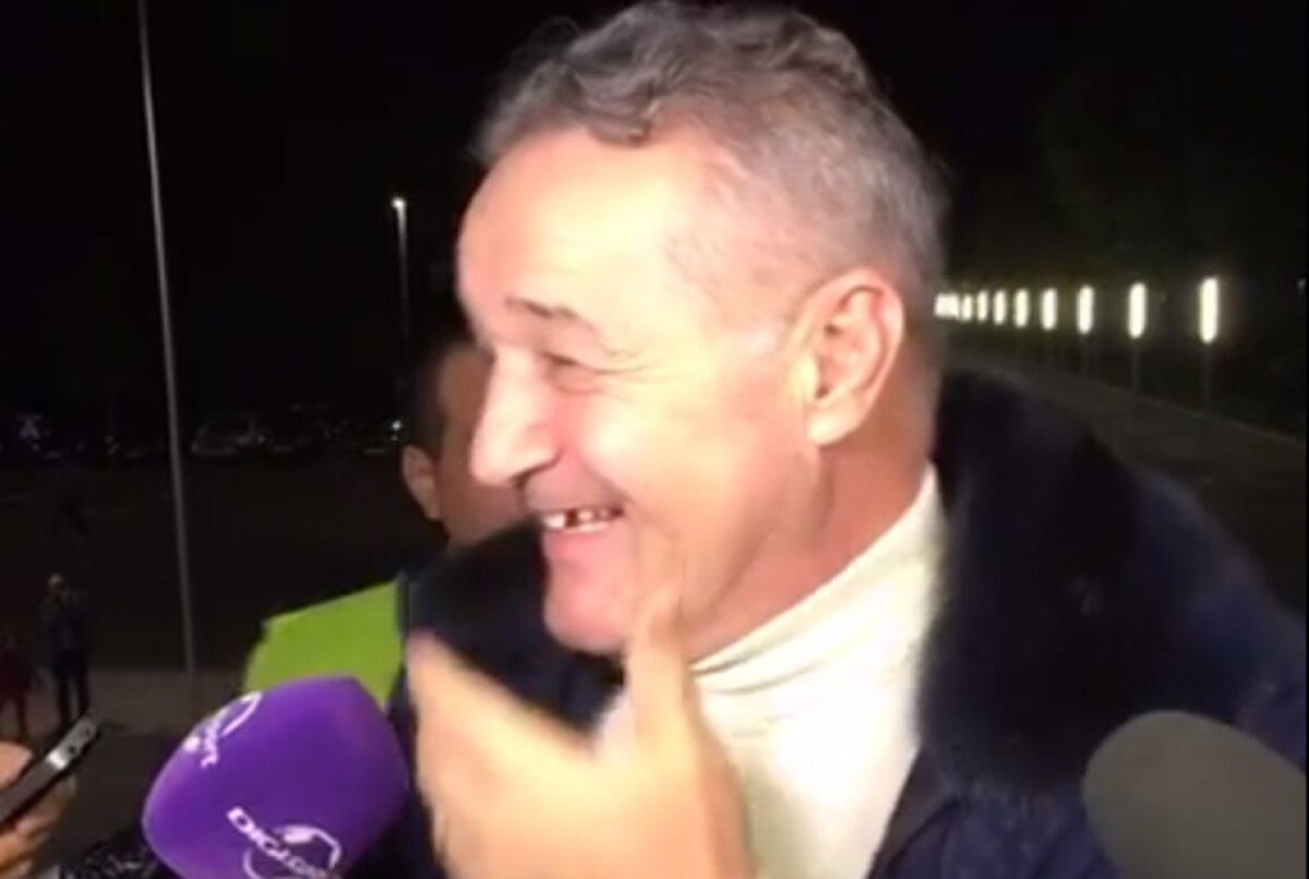 GALERIE FOTO Știrbei Vodă! :)) Scene haioase cu Becali la intrarea pe stadion: a rămas fără un dinte!