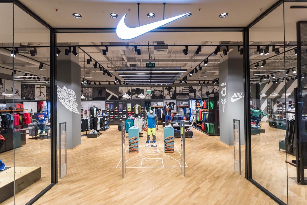 Primul magazin Nike din România adresat in special iubitorilor baschetului