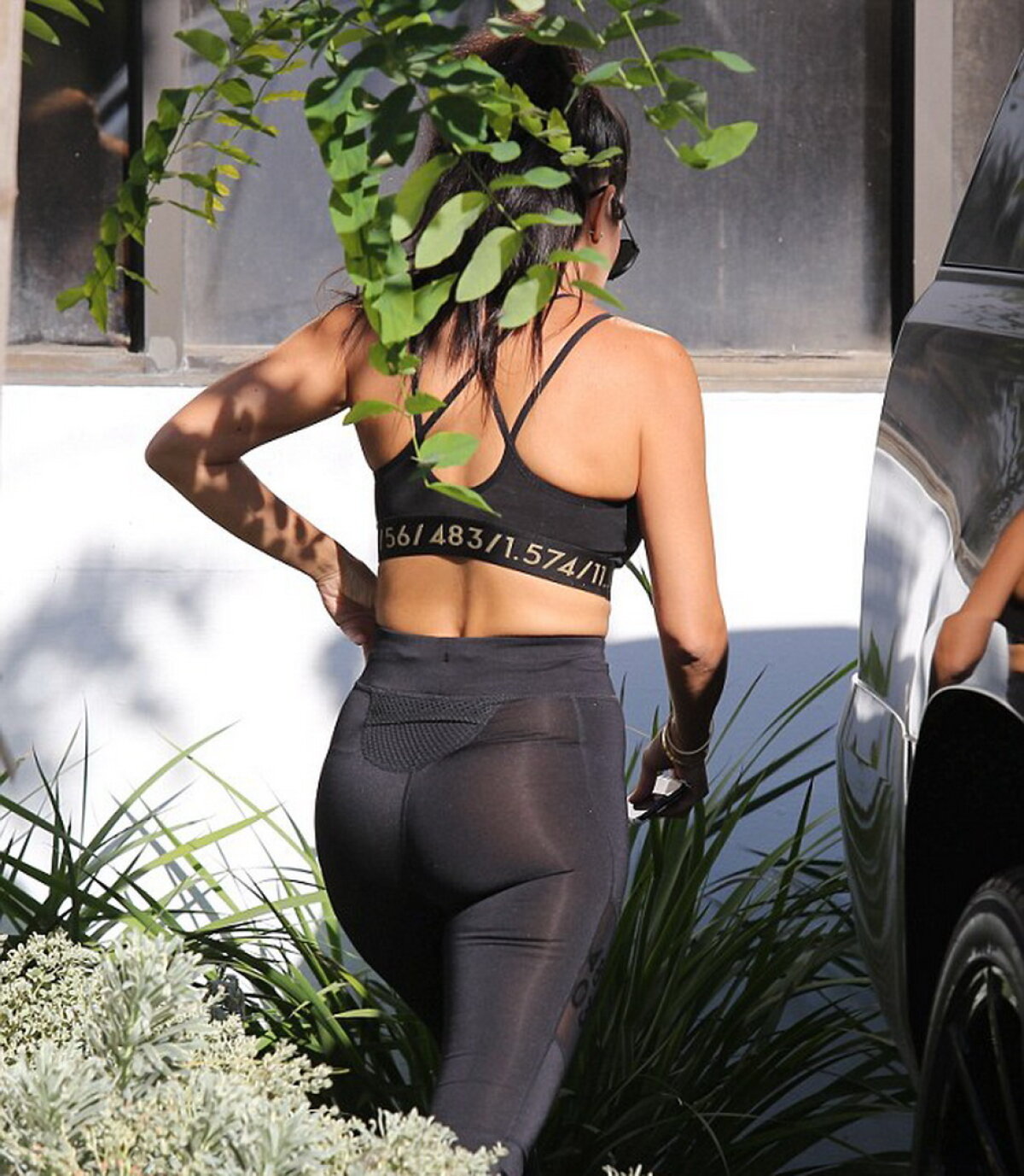 Kourtney Kardashian a mers aşa la sală! Toţi au rămas cu gura căscată