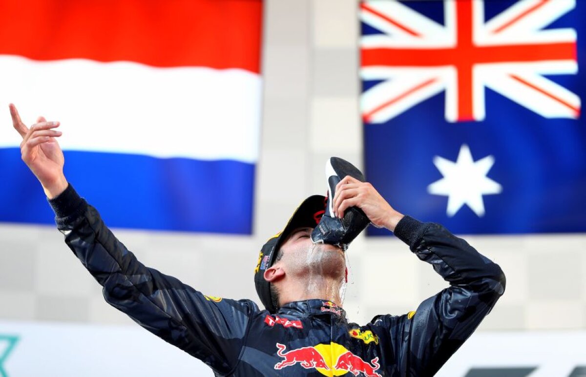 GALERIE FOTO Moment inedit după finalul cursei de Formula 1 » Ricciardo a pus pe toată lumea să bea șampanie din pantoful lui