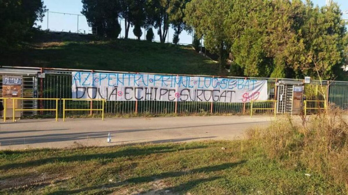 FOTO Oltenii la putere » Peste 2.000 de ultrași ai formației din Bănie au dat tonul la spectacol