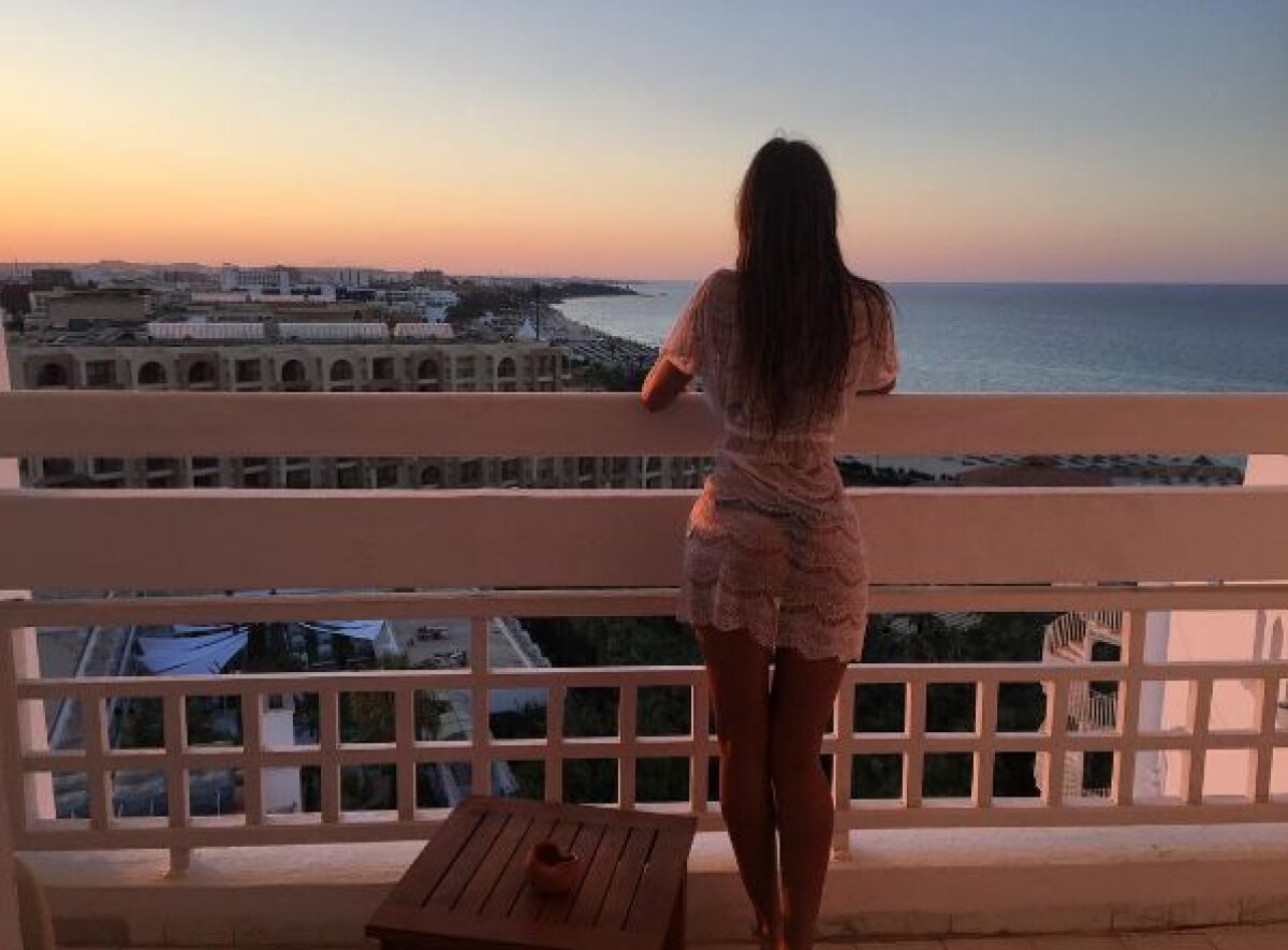 GALERIE FOTO Cea mai frumoasă arbitră vine din Rusia » Ekaterina joacă şi fotbal şi e foarte bună