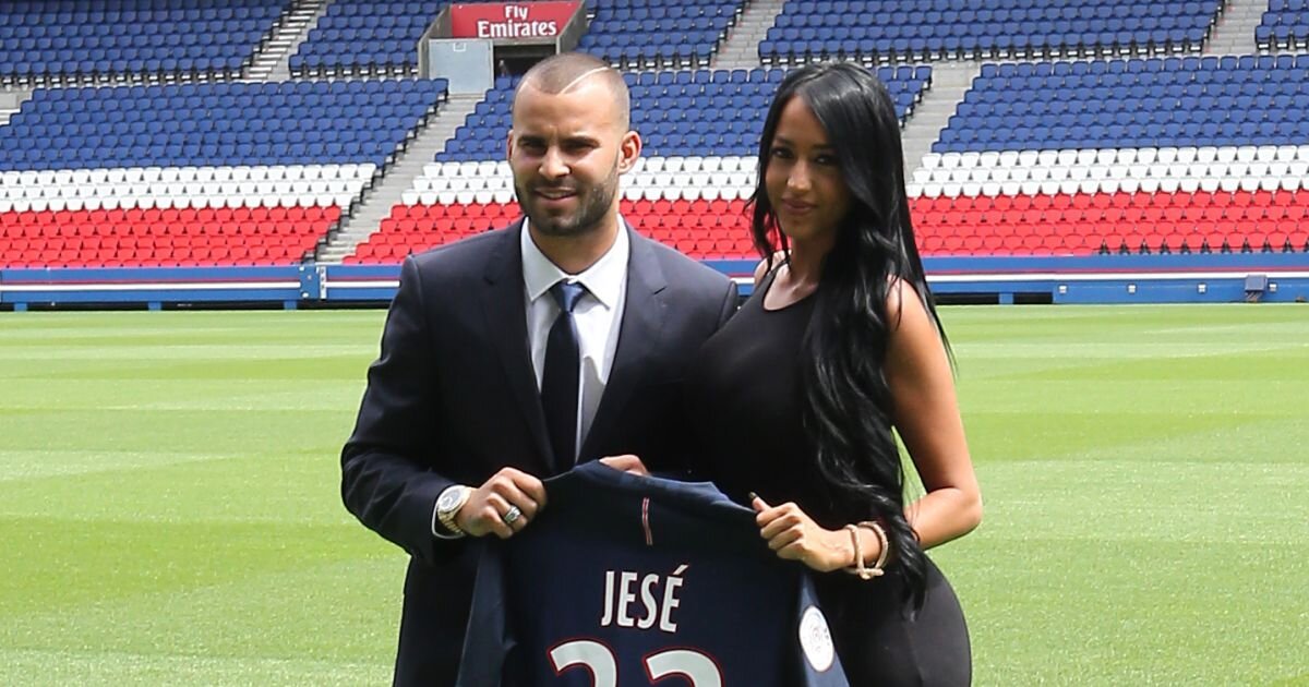 FOTO Miss Paris » Iubita lui Jese face furori în capitala Franței