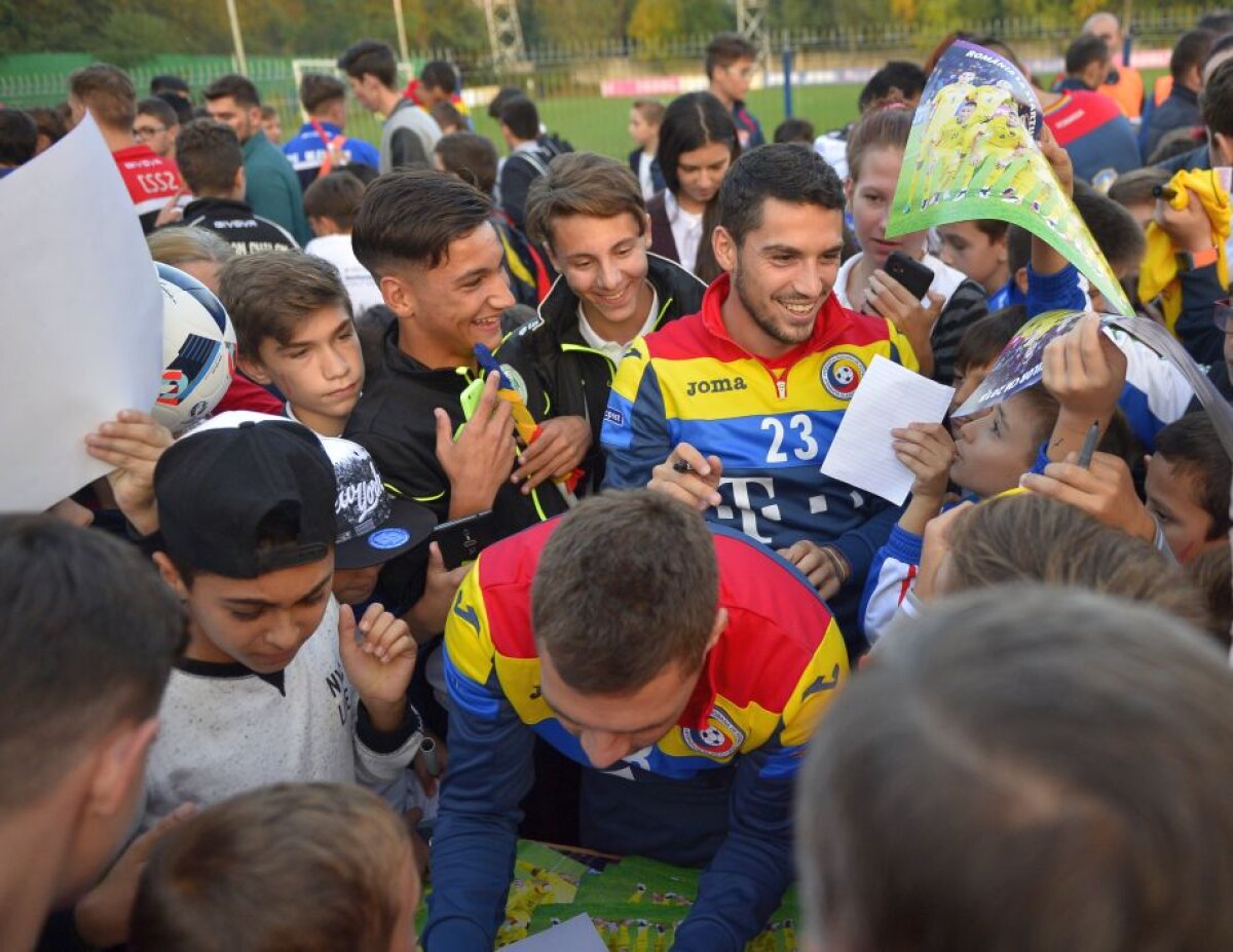 GALERIE FOTO + VIDEO 400 de copii vor asista la antrenamentul de azi al naționalei! Un fost jucător de la Steaua și FC Național a venit la Mogoșoaia