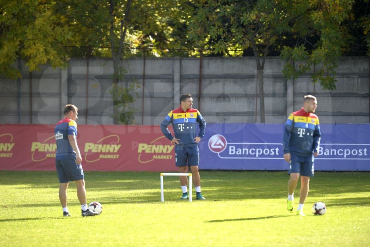 GALERIE FOTO Moment inedit la națională » Cum a decis Daum să înceapă antrenamentul de azi