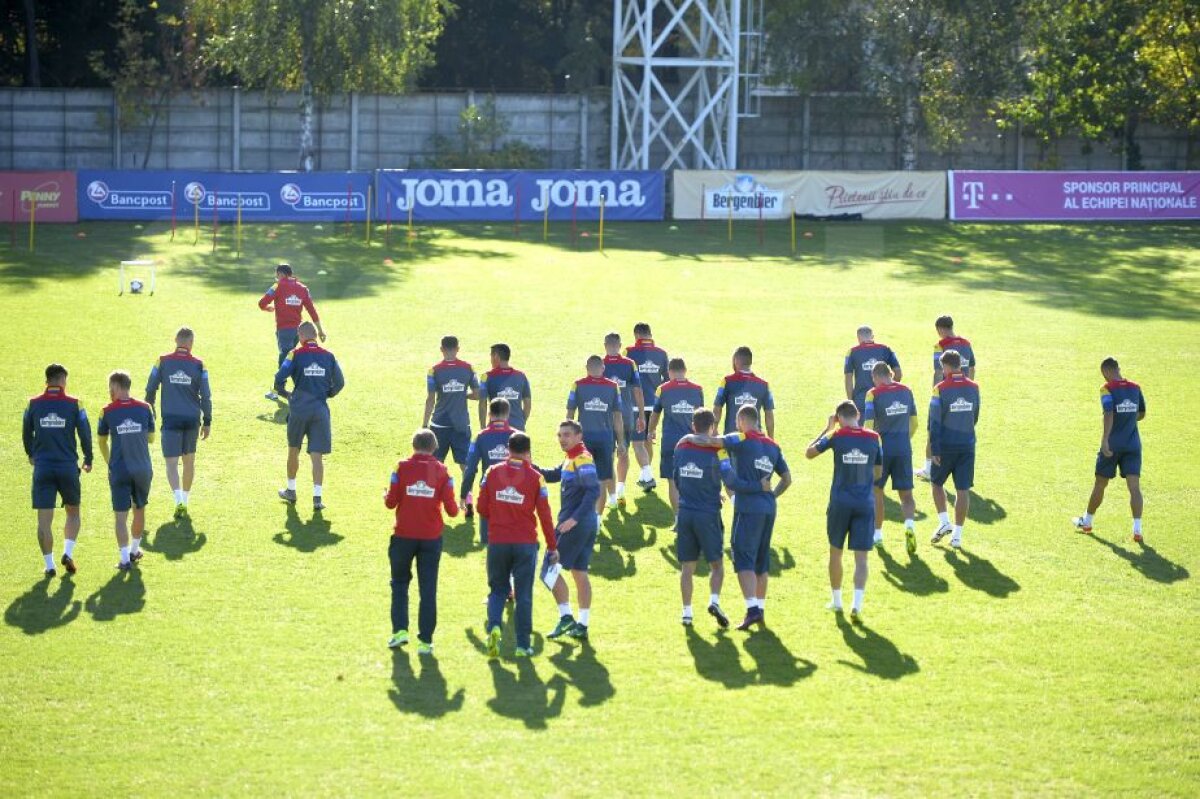 GALERIE FOTO Moment inedit la națională » Cum a decis Daum să înceapă antrenamentul de azi