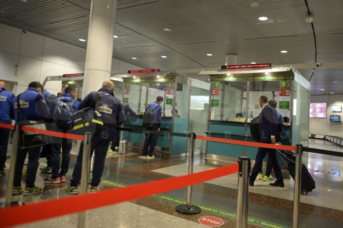 GALERIE FOTO România a aterizat în această dimineață la Astana! Jucătorii au zburat imediat după meciul cu Armenia