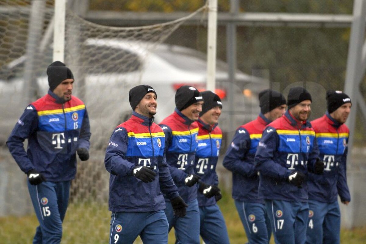 GALERIE FOTO "Tricolorii" s-au antrenat astăzi cu căciulile pe cap » Peste ce temperatură au dat ai noștri în Kazahstan