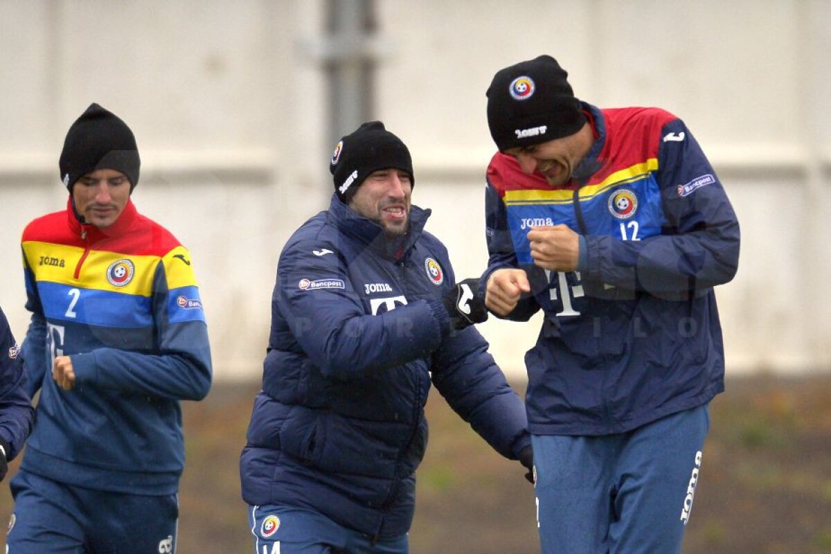 GALERIE FOTO "Tricolorii" s-au antrenat astăzi cu căciulile pe cap » Peste ce temperatură au dat ai noștri în Kazahstan