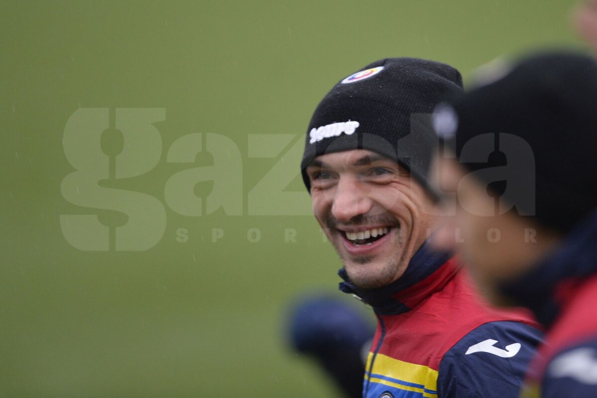 Daum face schimbări cu Kazahstan: cum va arăta echipa marţi + FOTO Condiții neobișnuite pentru tricolori: două ore, diferență de 28 de grade şi iarbă din plastic