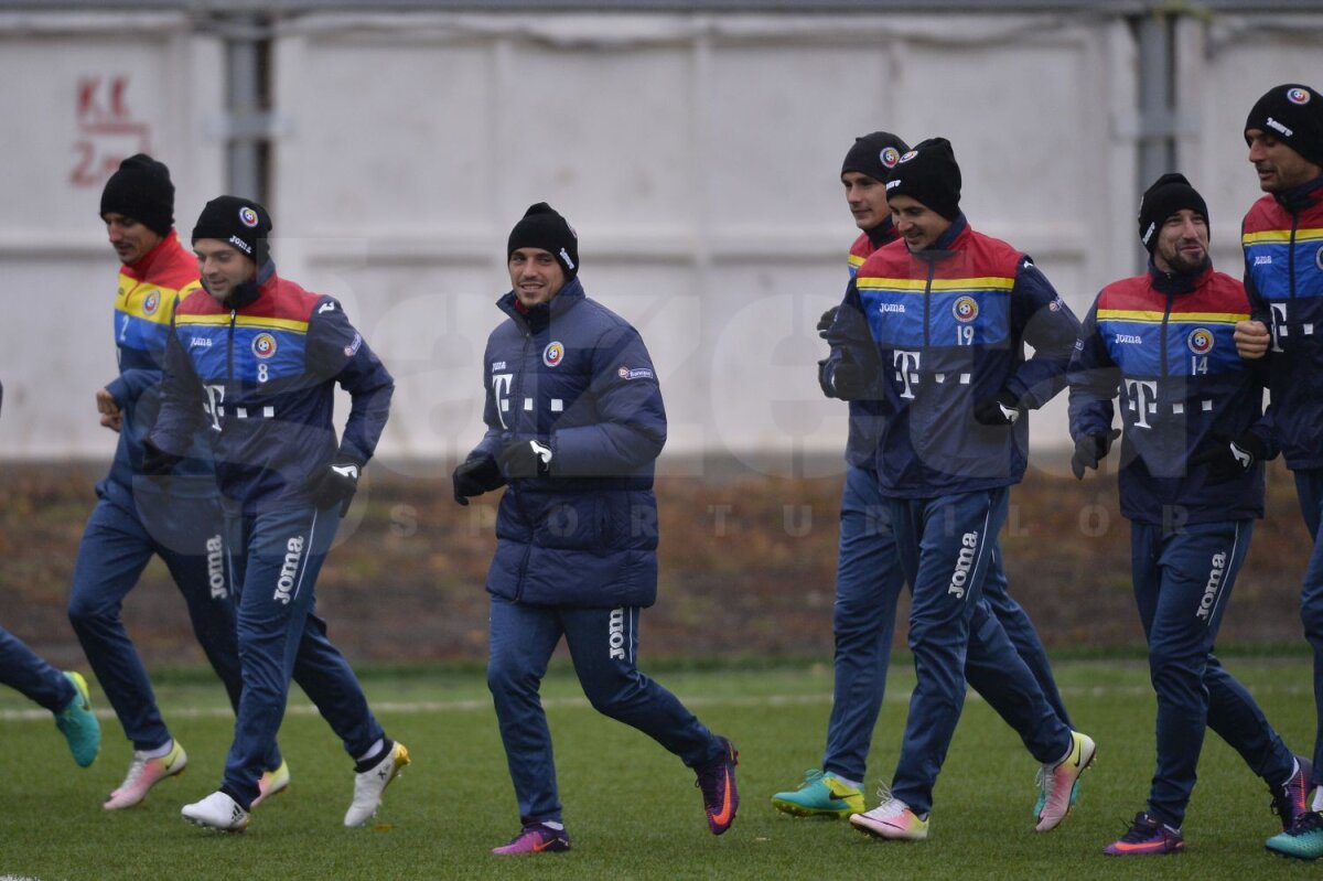 Daum face schimbări cu Kazahstan: cum va arăta echipa marţi + FOTO Condiții neobișnuite pentru tricolori: două ore, diferență de 28 de grade şi iarbă din plastic