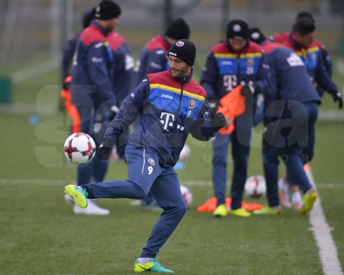 Daum face schimbări cu Kazahstan: cum va arăta echipa marţi + FOTO Condiții neobișnuite pentru tricolori: două ore, diferență de 28 de grade şi iarbă din plastic