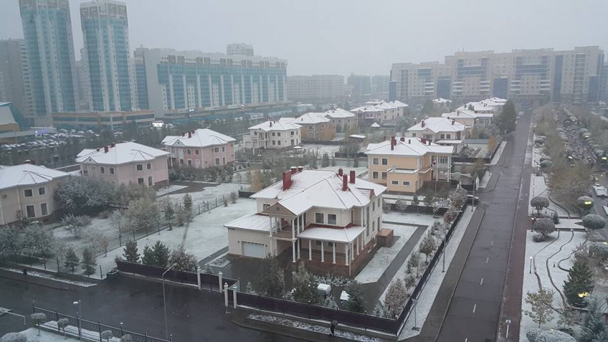 FOTO Surpriza pe care au avut-o tricolorii atunci când s-au trezit! La Astana a nins!