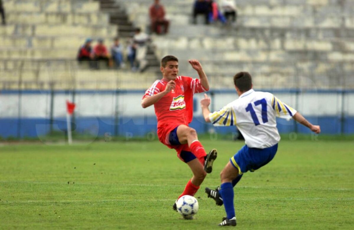 GALERIE FOTO "Briliantul" revine după 16 ani în Ștefan cel Mare » 10 imagini RARE cu Mutu la Dinamo!