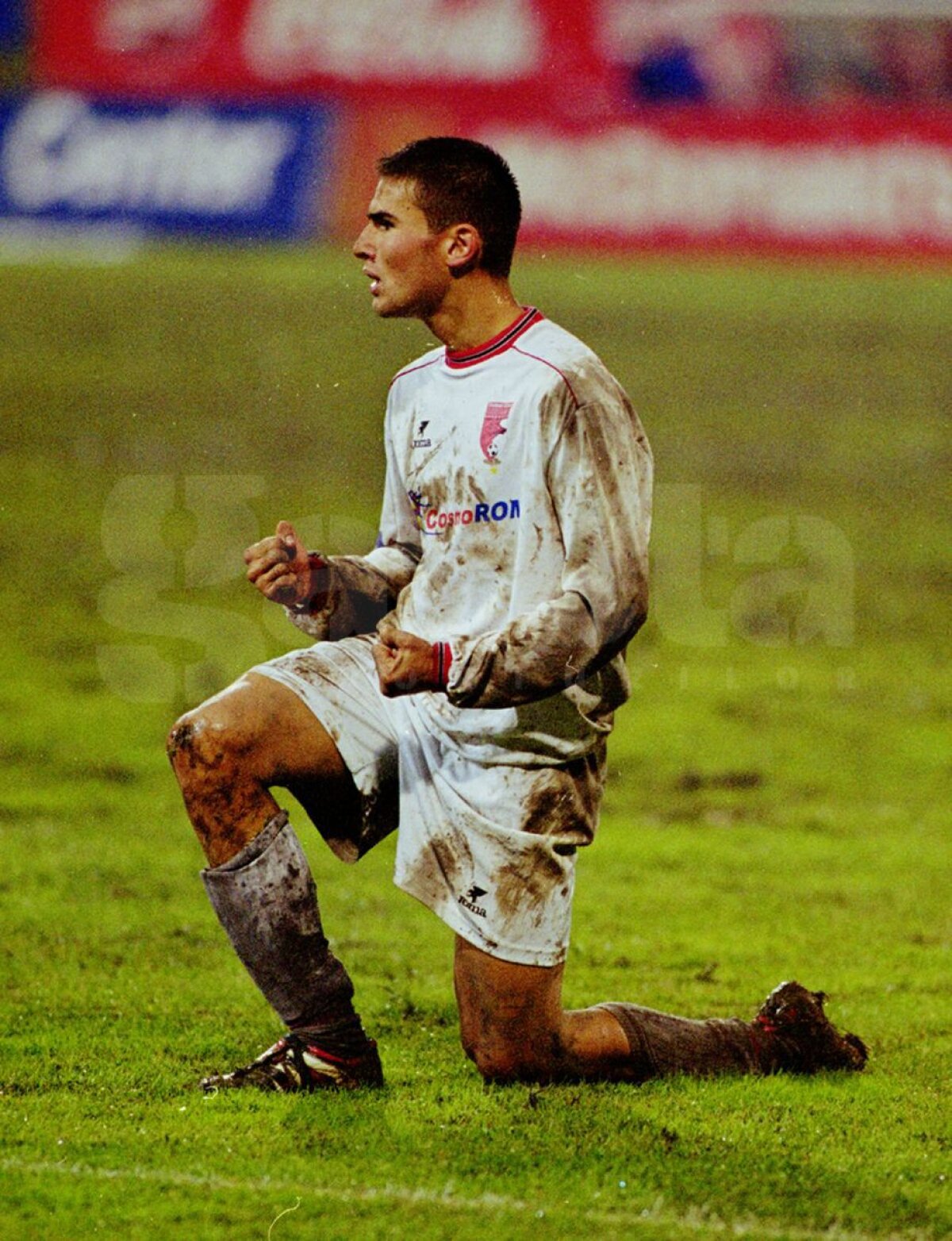 GALERIE FOTO "Briliantul" revine după 16 ani în Ștefan cel Mare » 10 imagini RARE cu Mutu la Dinamo!