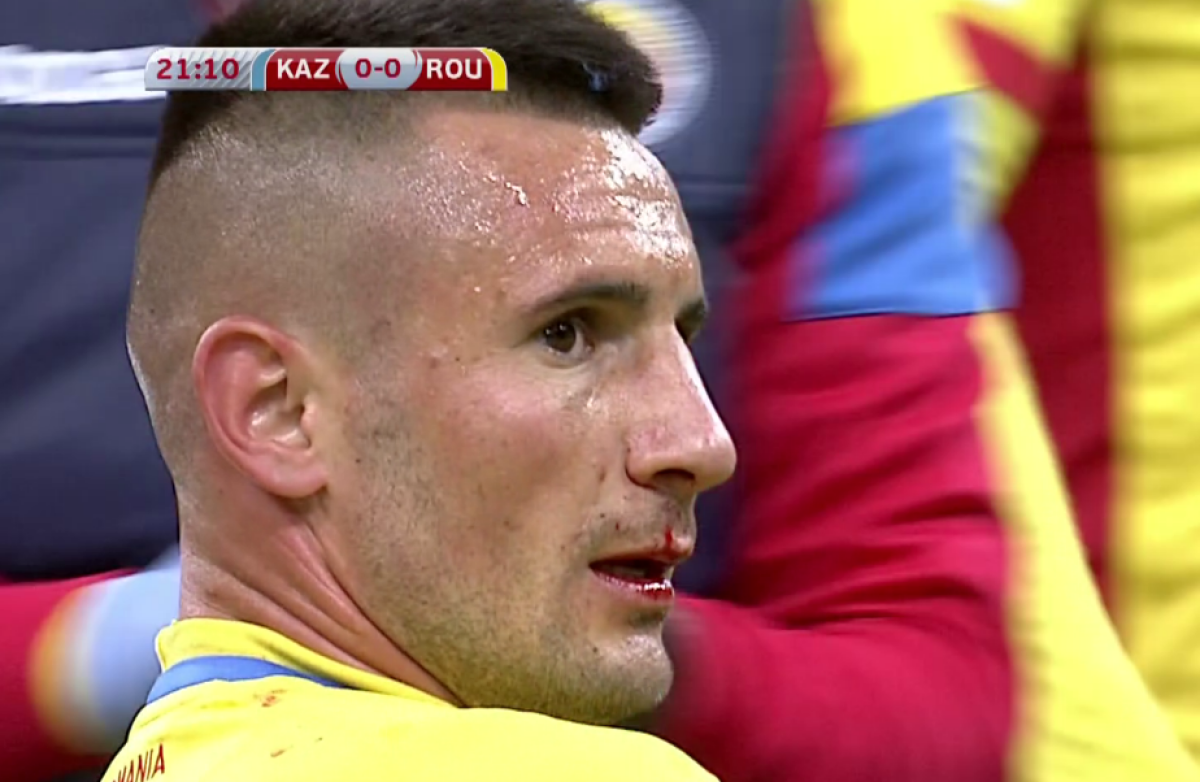 GALERIE FOTO / UPDATE "Tricolorii" cad ca spicele! Doi accidentați în prima repriză. Cui i-a dat Daum banderola