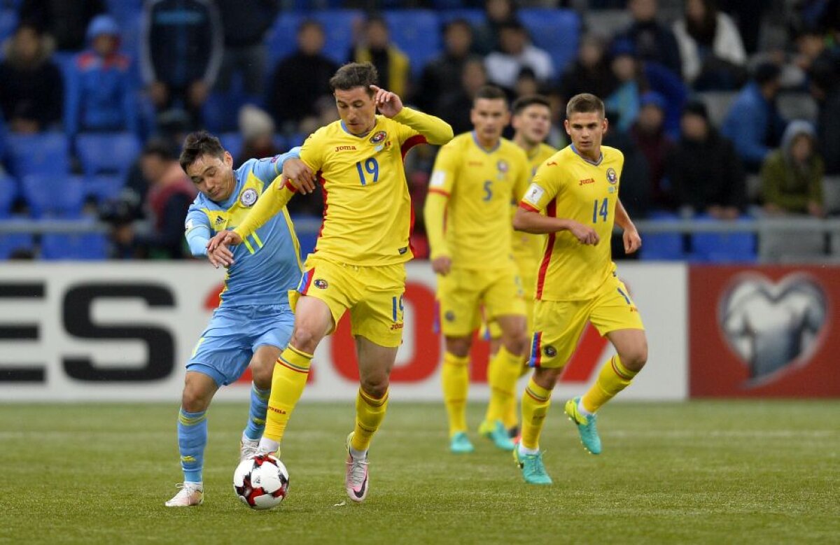 GALERIE FOTO Fără iarbă, fără goluri! » România a remizat în Kazahstan, 0-0, pe un teren imposibil și cu un arbitraj dubios