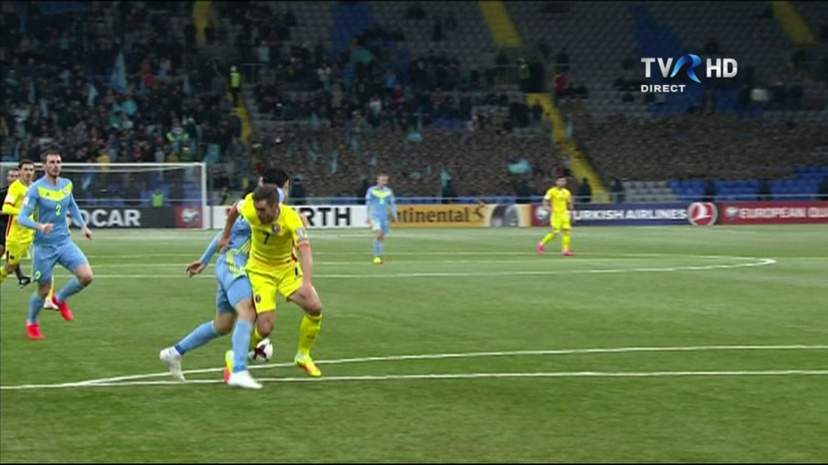 EXCLUSIV / GALERIE FOTO Rușii au "ascuns" reluările, dar GSP.ro a făcut rost de imagini! Ce s-a întâmplat, de fapt, în prelungirile primei reprize