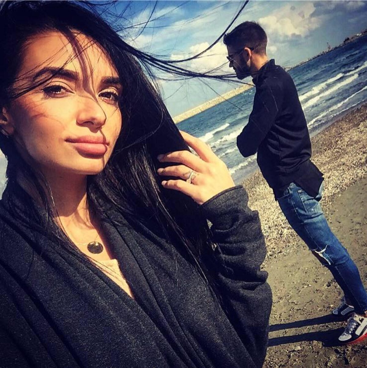 GALERIE FOTO Încă o bombă sexy la Steaua? Jucătorul dorit de Becali are o relație cu o brunetă superbă 