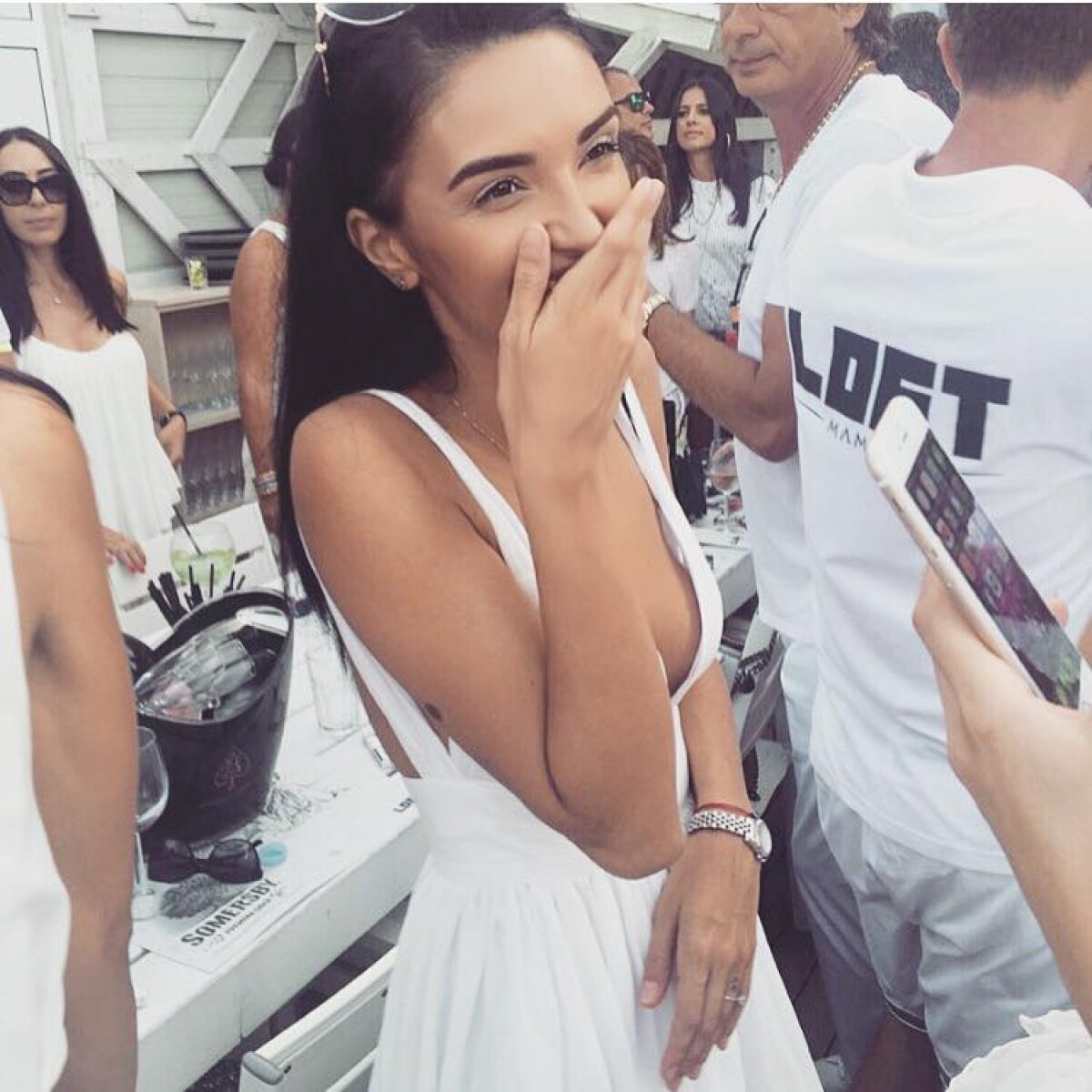 GALERIE FOTO Încă o bombă sexy la Steaua? Jucătorul dorit de Becali are o relație cu o brunetă superbă 