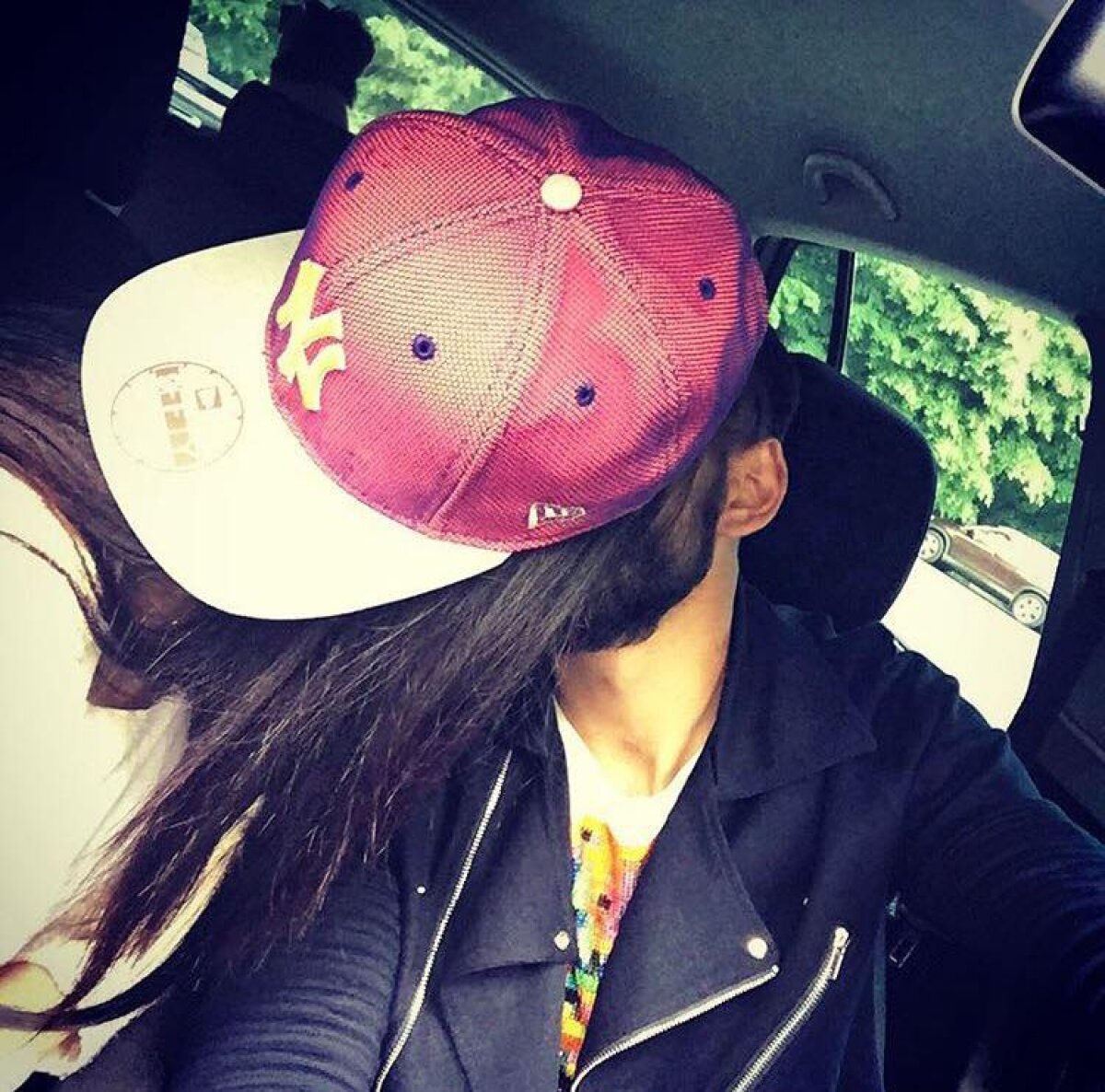 GALERIE FOTO Încă o bombă sexy la Steaua? Jucătorul dorit de Becali are o relație cu o brunetă superbă 