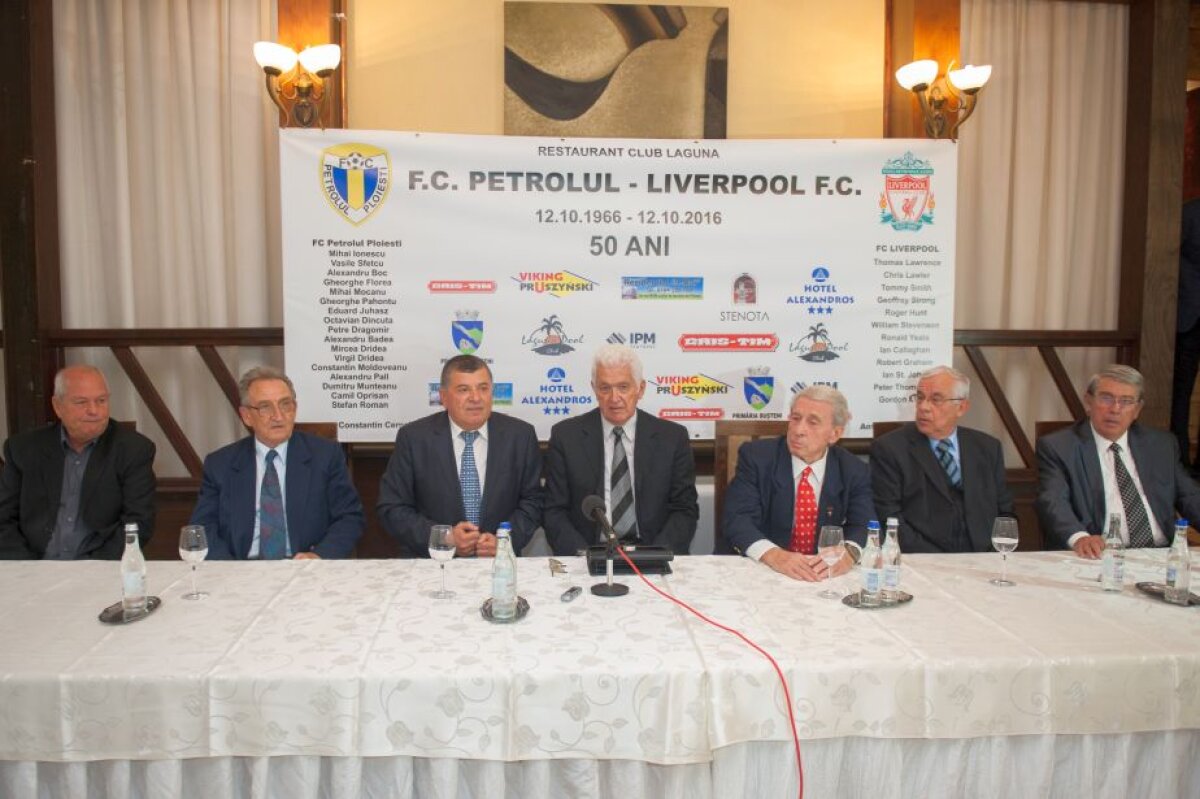 VIDEO+FOTO Petrecere de zile mari la aniversarea a 50 de ani de la victoria Petrolului cu Liverpool