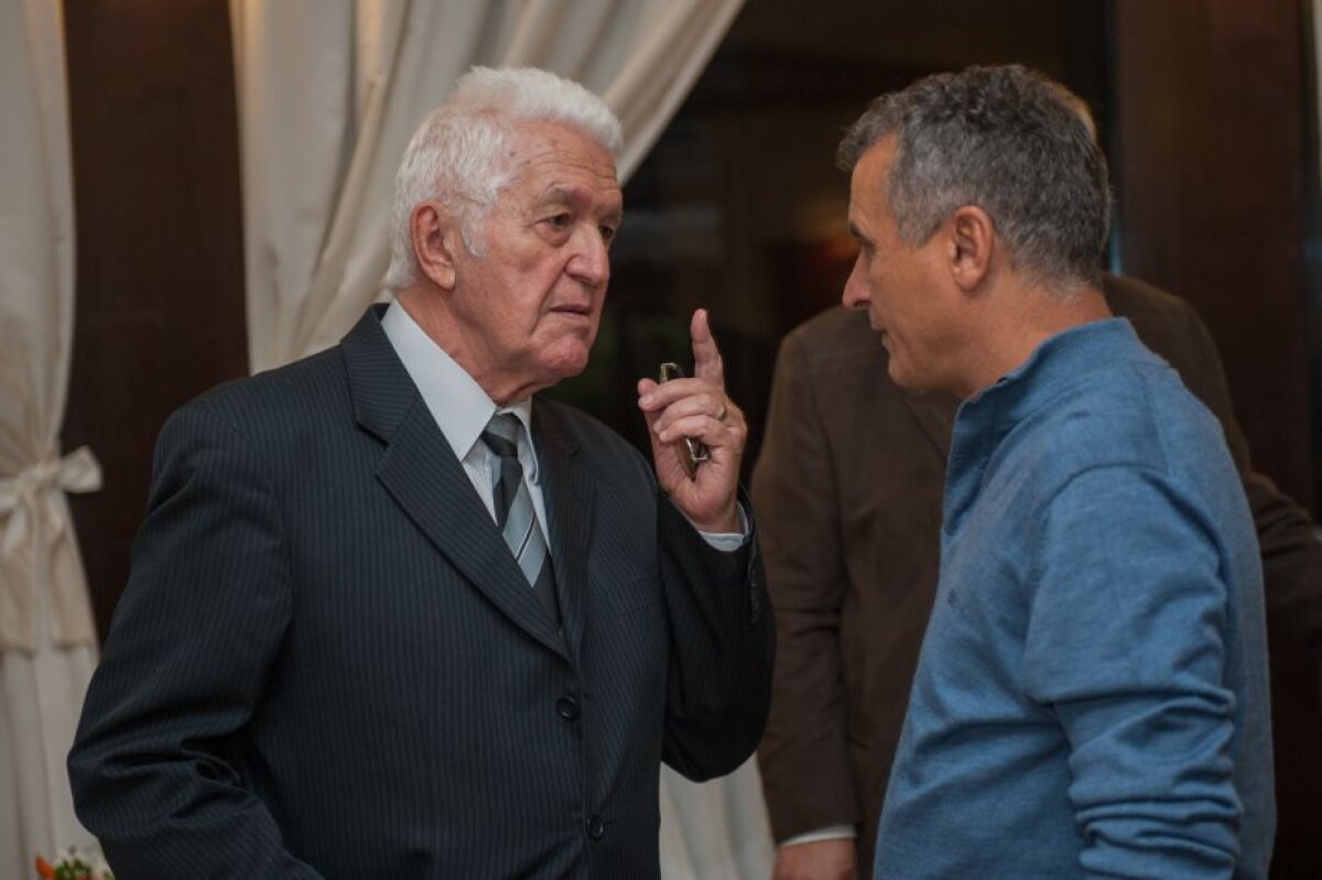 VIDEO+FOTO Petrolul a serbat ieri 50 de ani de la succesul cu Liverpool, 3-1 în CCE, singurul al românilor împotriva ”cormoranilor”: ”Nu jucăm cu o minge mai mare?”