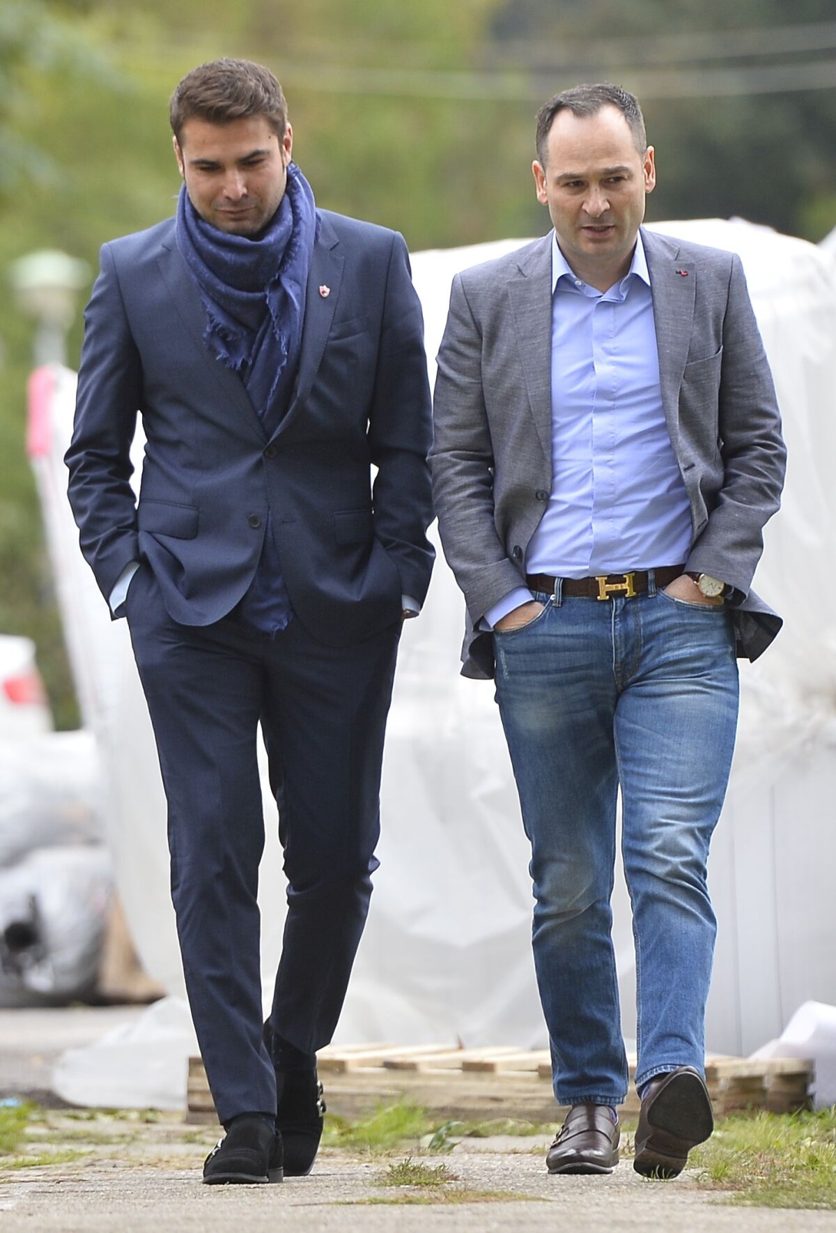 FOTO Like a Boss » Tupeu şi opulenţă:  Mutu a apărut la prima conferință la Dinamo ca la o prezentare de modă: haine și accesorii de 27.000 €!