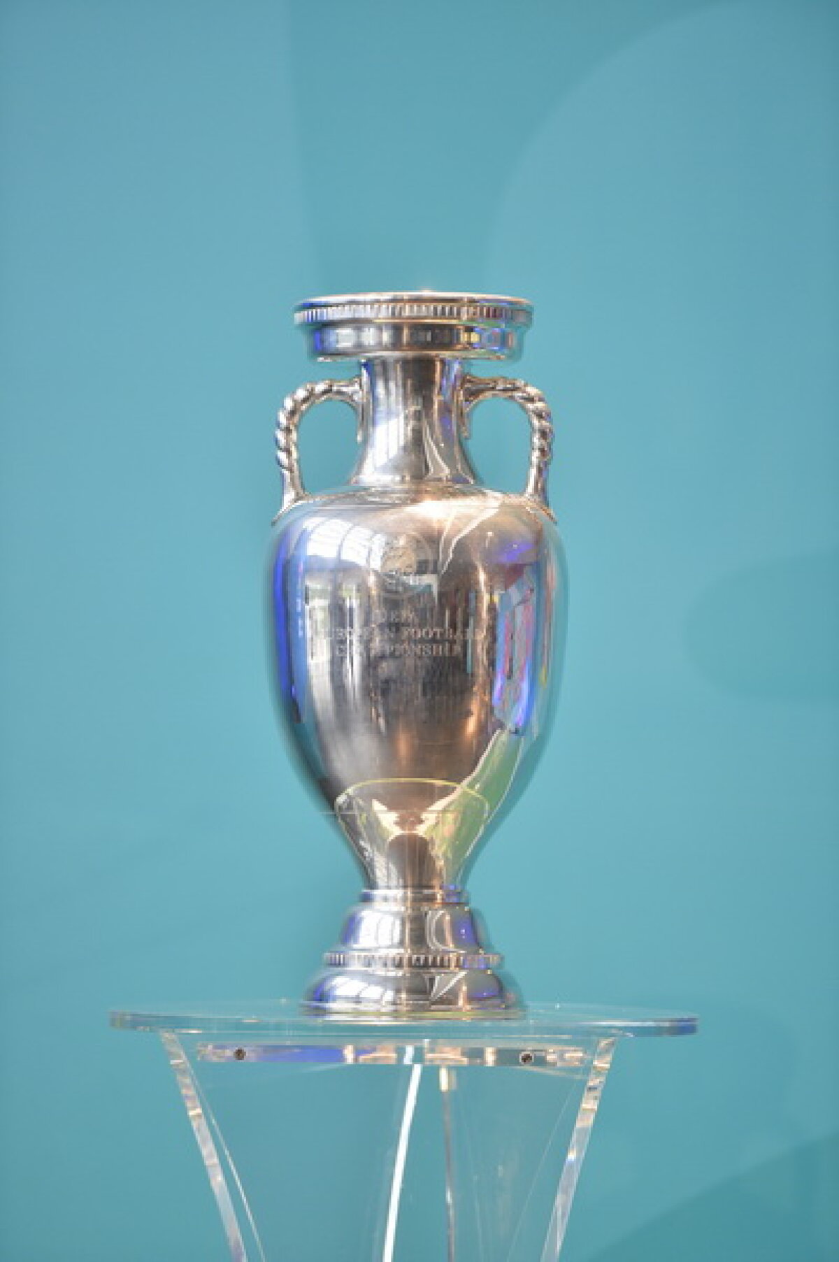 VIDEO+FOTO Astăzi s-a lansat logo-ul EURO 2020 în București! Evenimentul are loc la Arena Națională