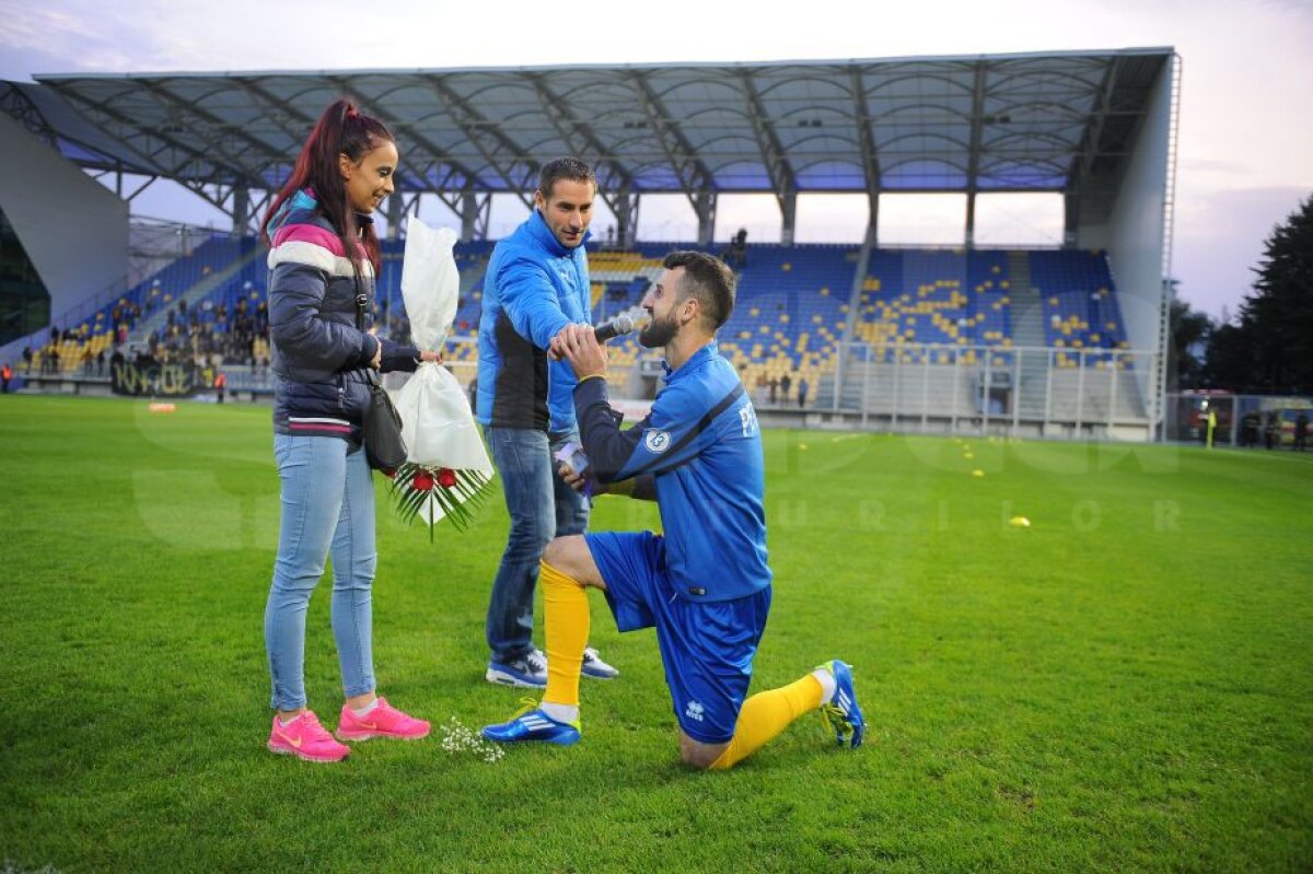 VIDEO + FOTO Atmosferă fantastică pe "Ilie Oană" la sărbătoarea Petrolului! Fanii au celebrat 50 de ani de la victoria cu Liverpool