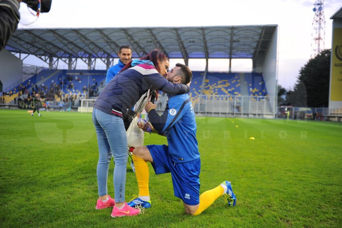 VIDEO + FOTO Atmosferă fantastică pe "Ilie Oană" la sărbătoarea Petrolului! Fanii au celebrat 50 de ani de la victoria cu Liverpool