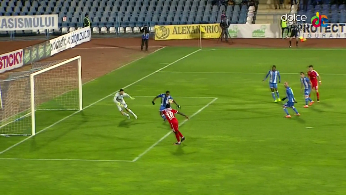 FOTO Gigi, închide televizorul! :) Gnohere, două faze antologice în prima repriză 