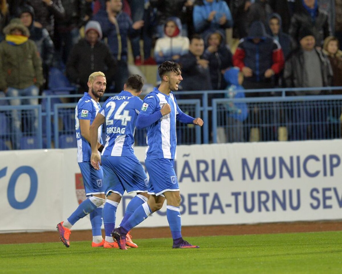 FOTO + VIDEO CS U Craiova o bate pe Dinamo, 2-1, și se apropie la 3 puncte de liderul Steaua » "Câinii" au ajuns la al treilea eșec consecutiv și se scufundă în clasament
