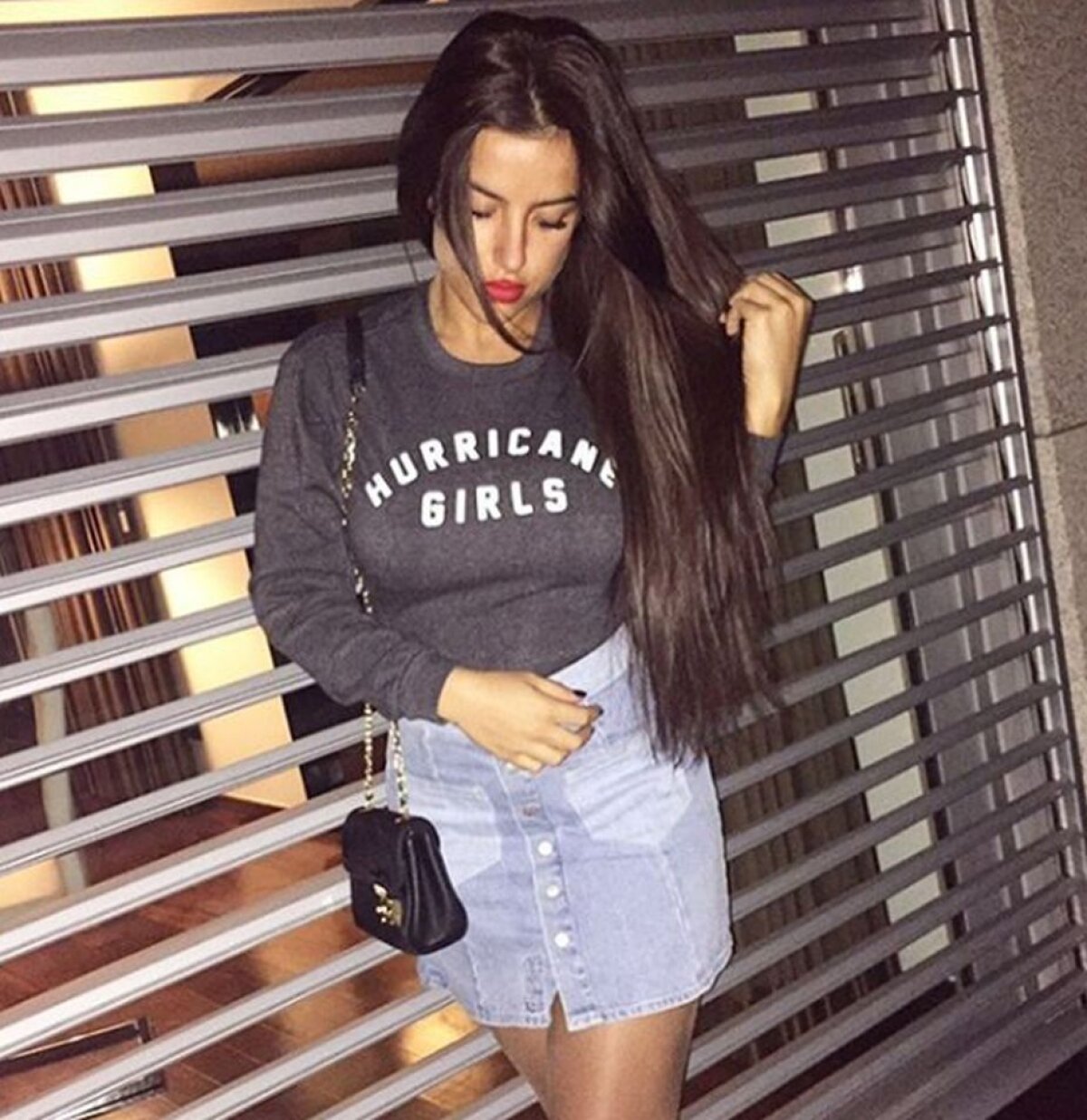 GALERIE FOTO Surpriză de proporții! Ea e BOMBA sexy care se ocupă de paginile de Twitter și Facebook ale lui Ronaldo! Galerie foto incendiară 