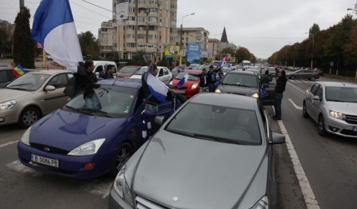 FOTO Suporteri model » Farul domină fără nicio problemă campionatul în L4, iar fanii nu doar că susțin financiar echipa, dar se ocupă și de cosmetizarea stadionului