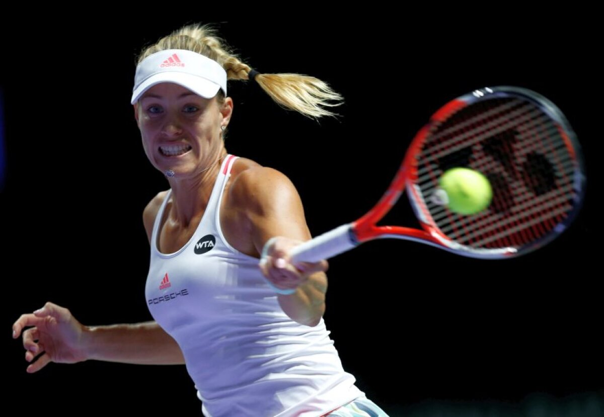 Înfrângere pentru Simona » Halep pierde categoric în faţa lui Kerber! Cum arată clasamentul în Grupa Roşie