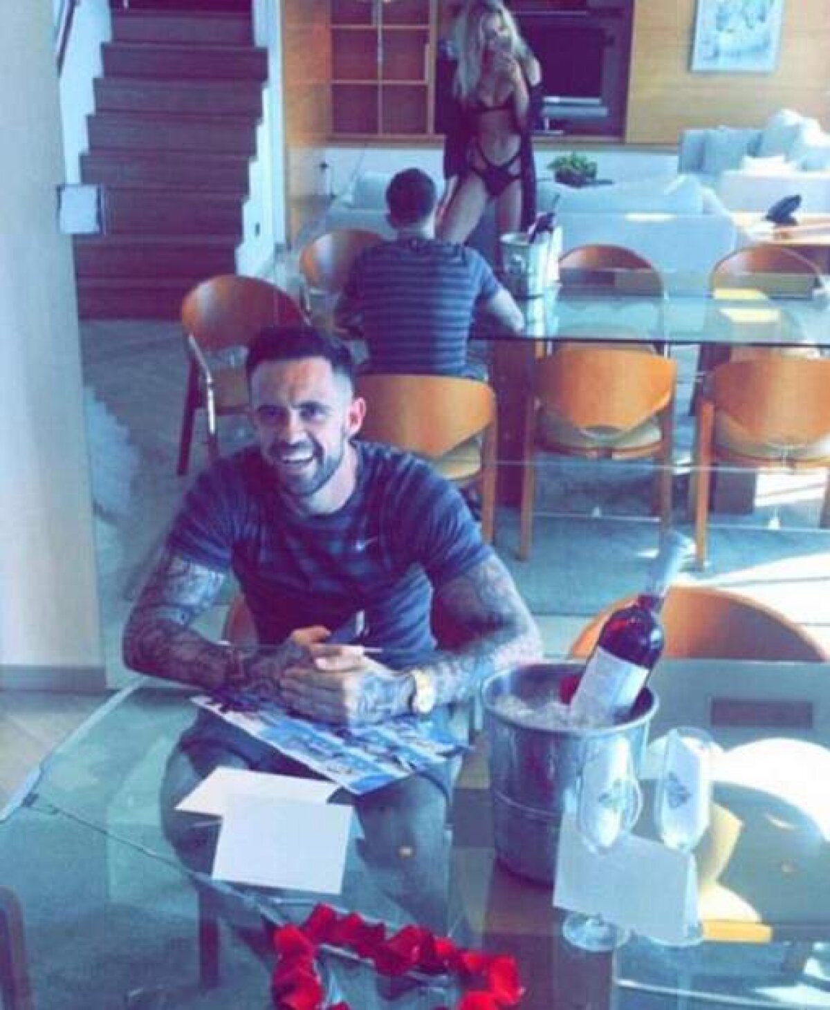 FOTO Greșeală sau premeditare? Detaliul sexy din poza postată de un fotbalist