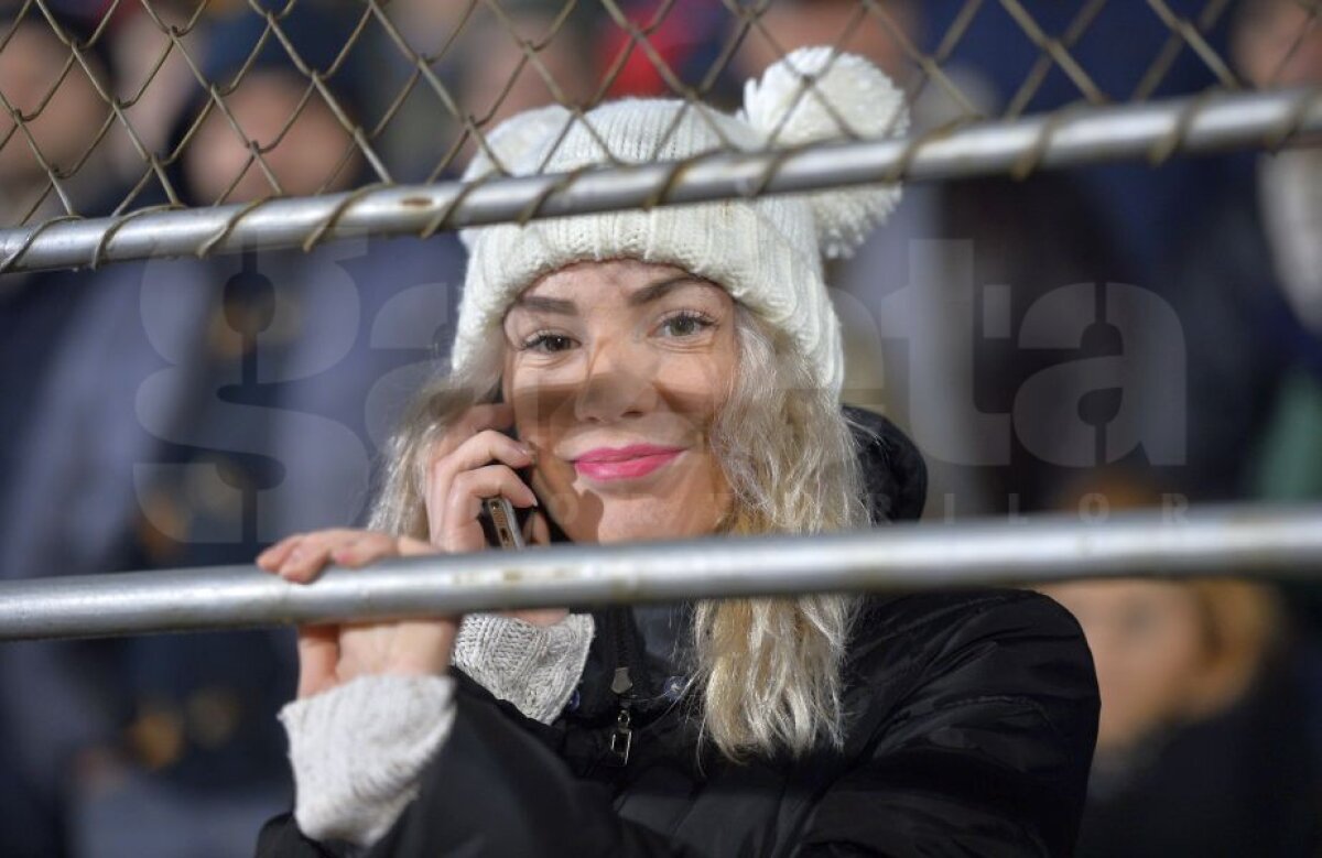 GALERIE FOTO și VIDEO Imagini incredibile de la Suceava » Ce se întâmpla în afara stadionului la startul partidei