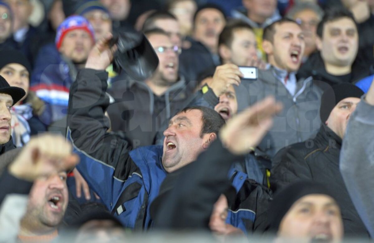 GALERIE FOTO și VIDEO Imagini incredibile de la Suceava » Ce se întâmpla în afara stadionului la startul partidei