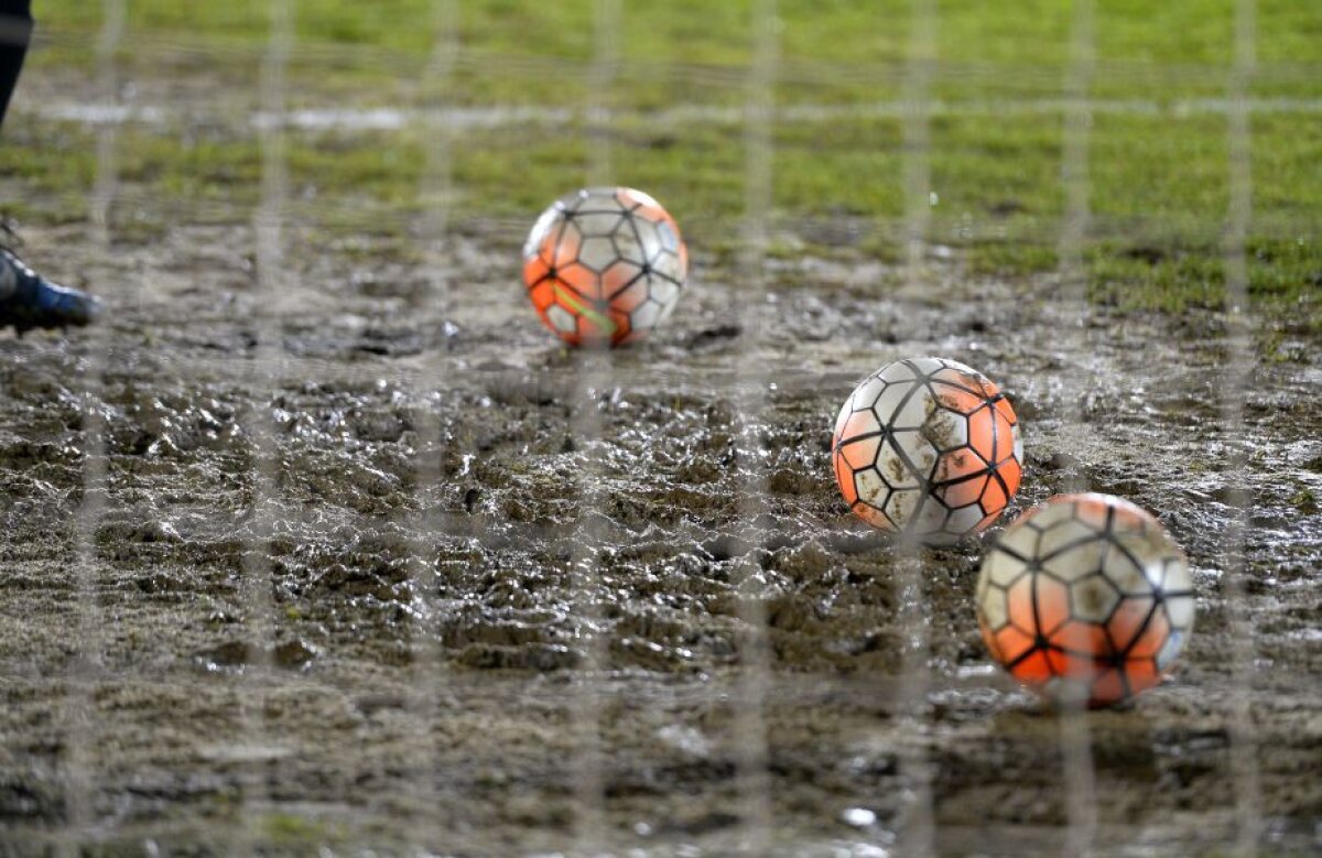 FOTO EXCLUSIV Ca la Techirghiol! Surpriză neplăcută pentru stelişti în Moldova